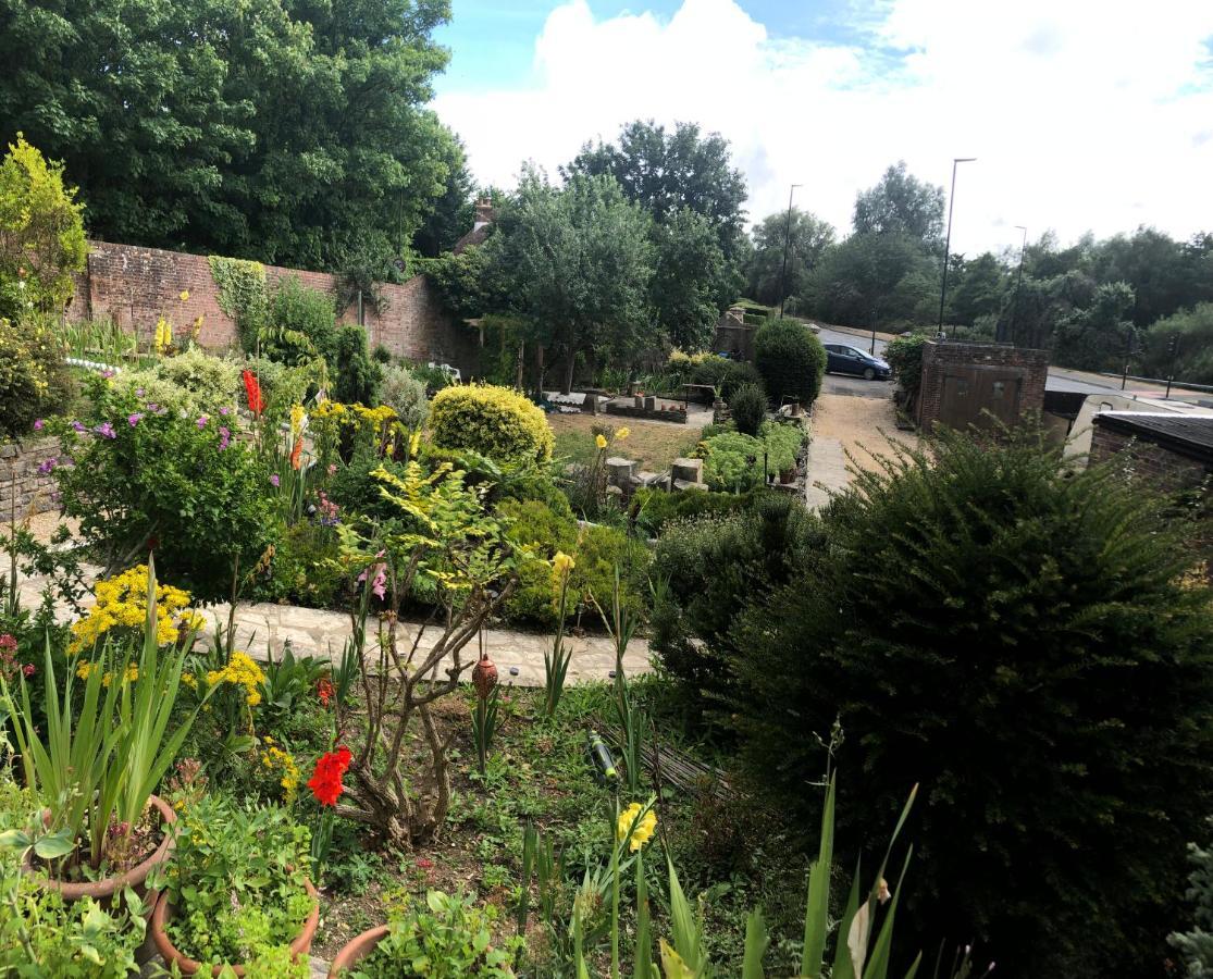 Ponders End Bed & Breakfast Newport  Dış mekan fotoğraf